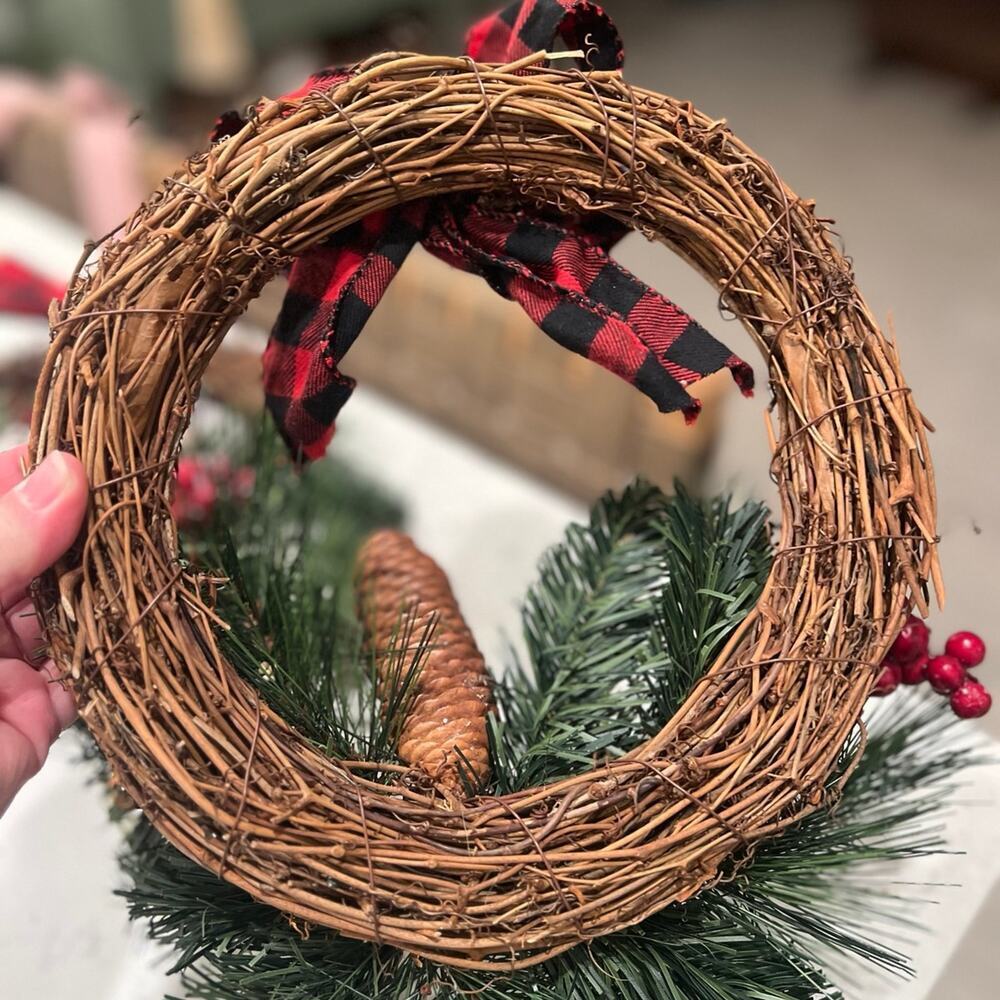 (2) Small Christmas Wreaths - Picture 6 of 7